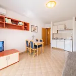 Apartment Balorda-3 By Interhome Пинезичи