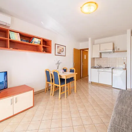 Apartment Balorda-3 By Interhome Pinezići